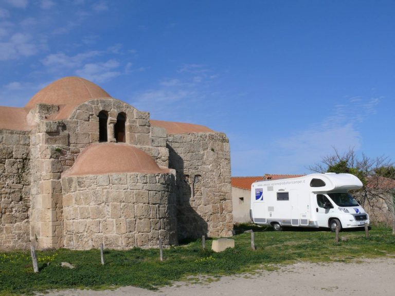 SI PARLA DI… – SARDEGNA IN CAMPER: IN VIAGGIO DA ORISTANO AD ALGHERO